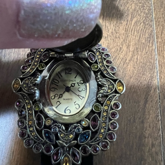 Women’s Heidi Daus Signature Flip Style Watch - Picture 4 of 4
